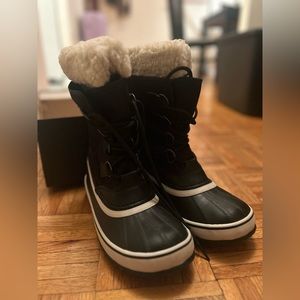 SOREL Boots Size 8.5 - NWT
